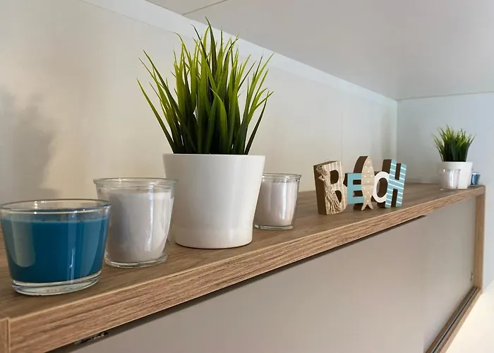 Mobile Divina Camp Porton Nature Hideouts Kemping