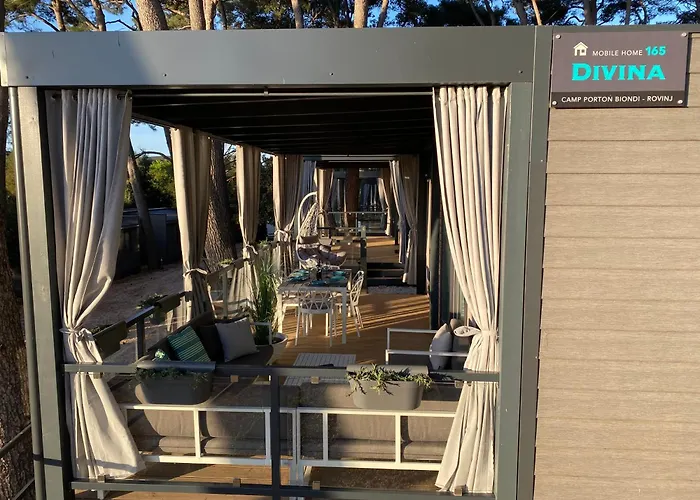 Mobile Divina Camp Porton Nature Hideouts *