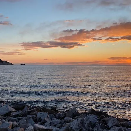 مكان تخييم Mobile Divina Camp Porton Nature Hideouts