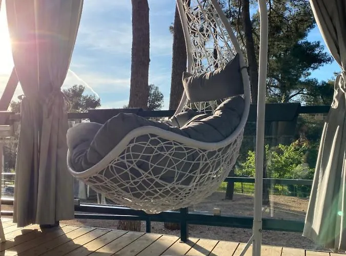 Mobile Divina Camp Porton Nature Hideouts Κάμπινγκ Ρόβινι